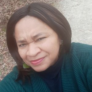 Meet your Posher, Annie